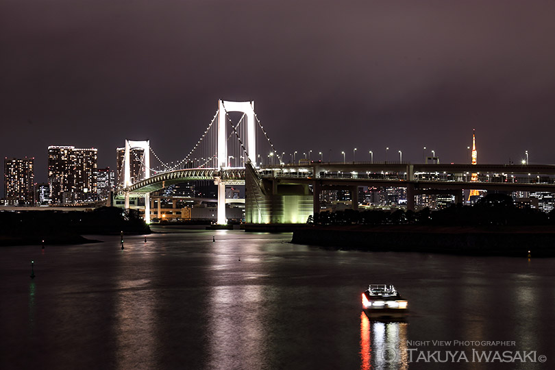 レインボーブリッジと東京タワー