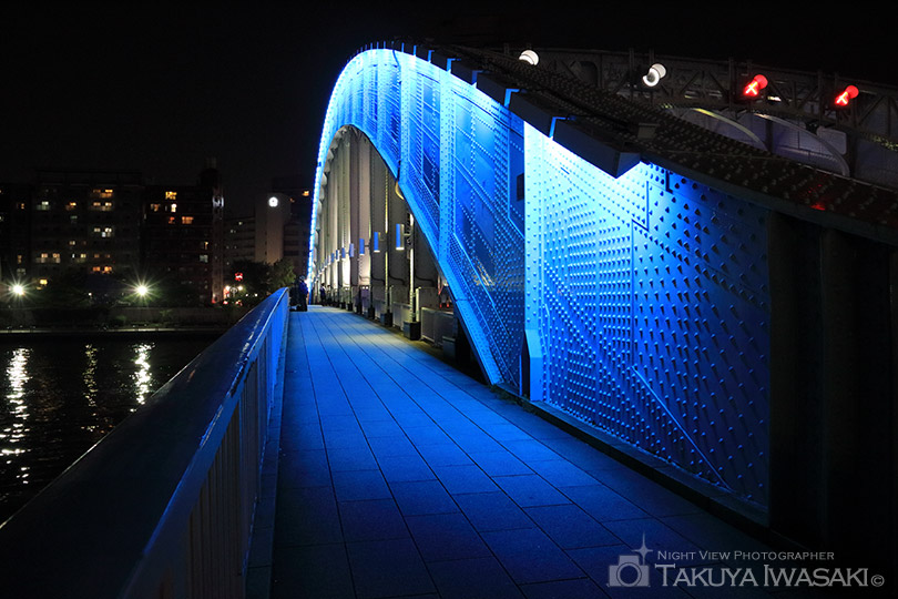 ライトアップされた永代橋