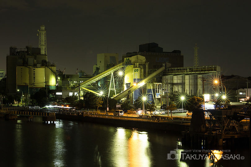 磯子・海の見える公園の工場夜景夜景スポット写真（3）