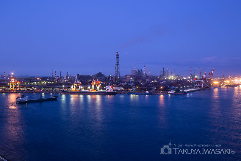 港公園展望塔の工場夜景夜景スポット写真（2）