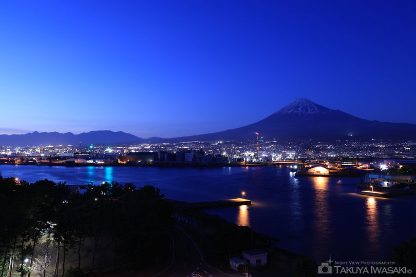 ふじのくに田子の浦みなと公園の工場夜景夜景スポット写真（1）