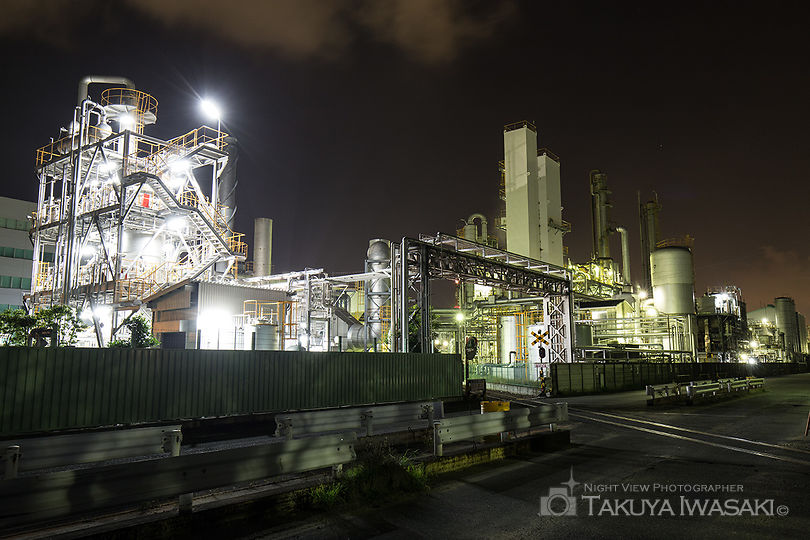 千鳥橋手前の工場夜景夜景スポット写真（1）