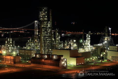 国道37号線・白鳥湾展望台付近の工場夜景夜景スポット写真（5）class=