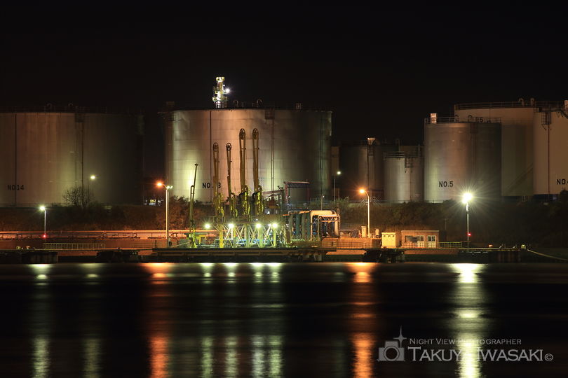 入船公園の工場夜景夜景スポット写真（2）