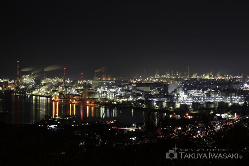 亀居公園の工場夜景夜景スポット写真（1）