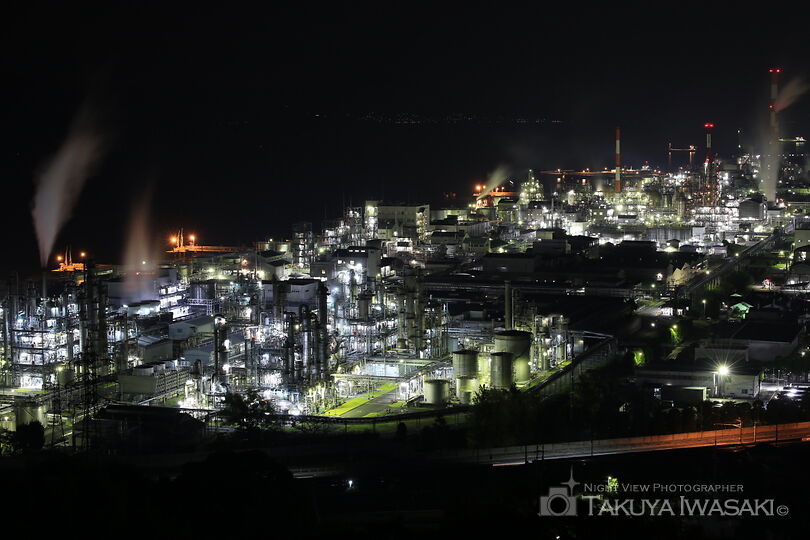 小方町小方の工場夜景夜景スポット写真（2）