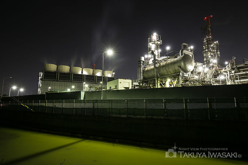 石原町の工場夜景夜景スポット写真（1）
