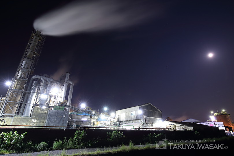春日製紙工業前の工場夜景夜景スポット写真（2）