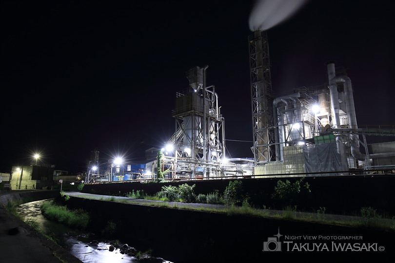 春日製紙工業前の工場夜景夜景スポット写真（5）