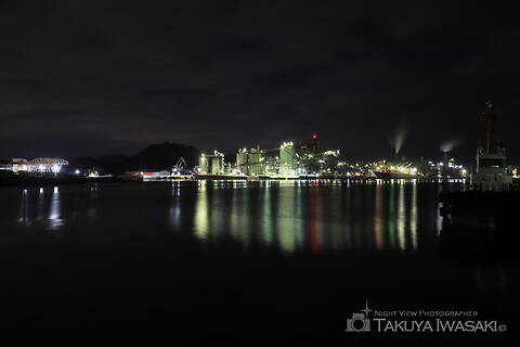 港町の工場夜景夜景スポット写真（1）class=