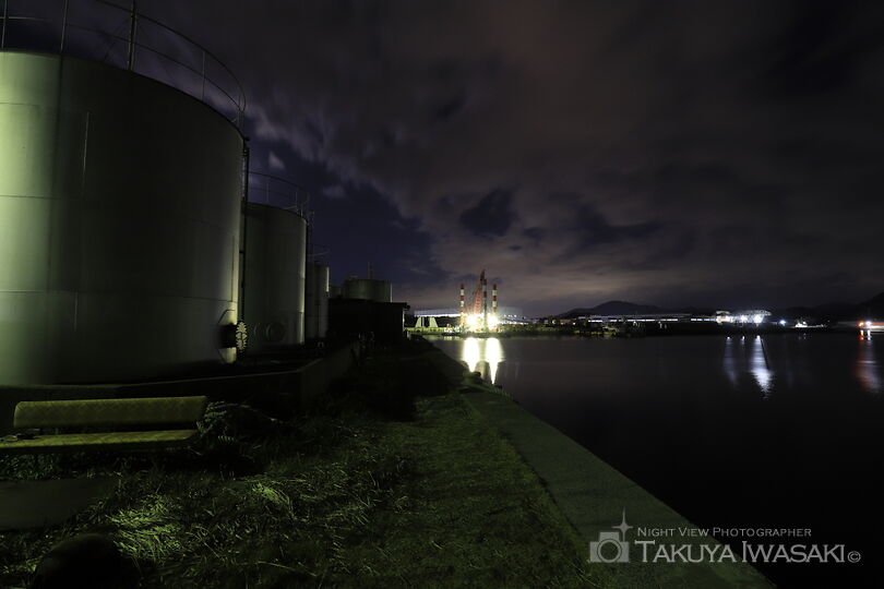 港町の工場夜景夜景スポット写真（5）