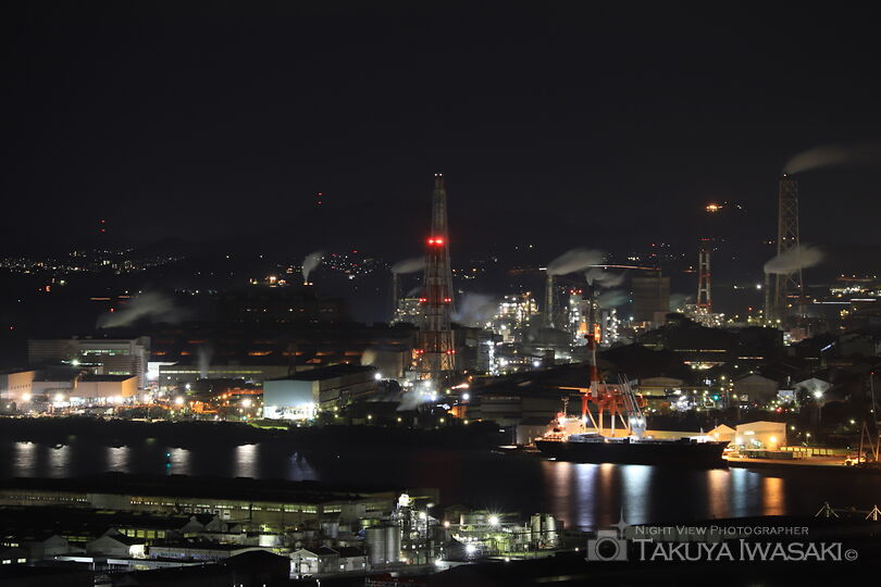 高塔山公園の工場夜景夜景スポット写真（2）