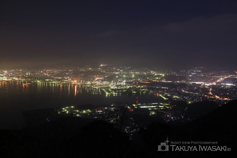 太華山の工場夜景夜景スポット写真（1）